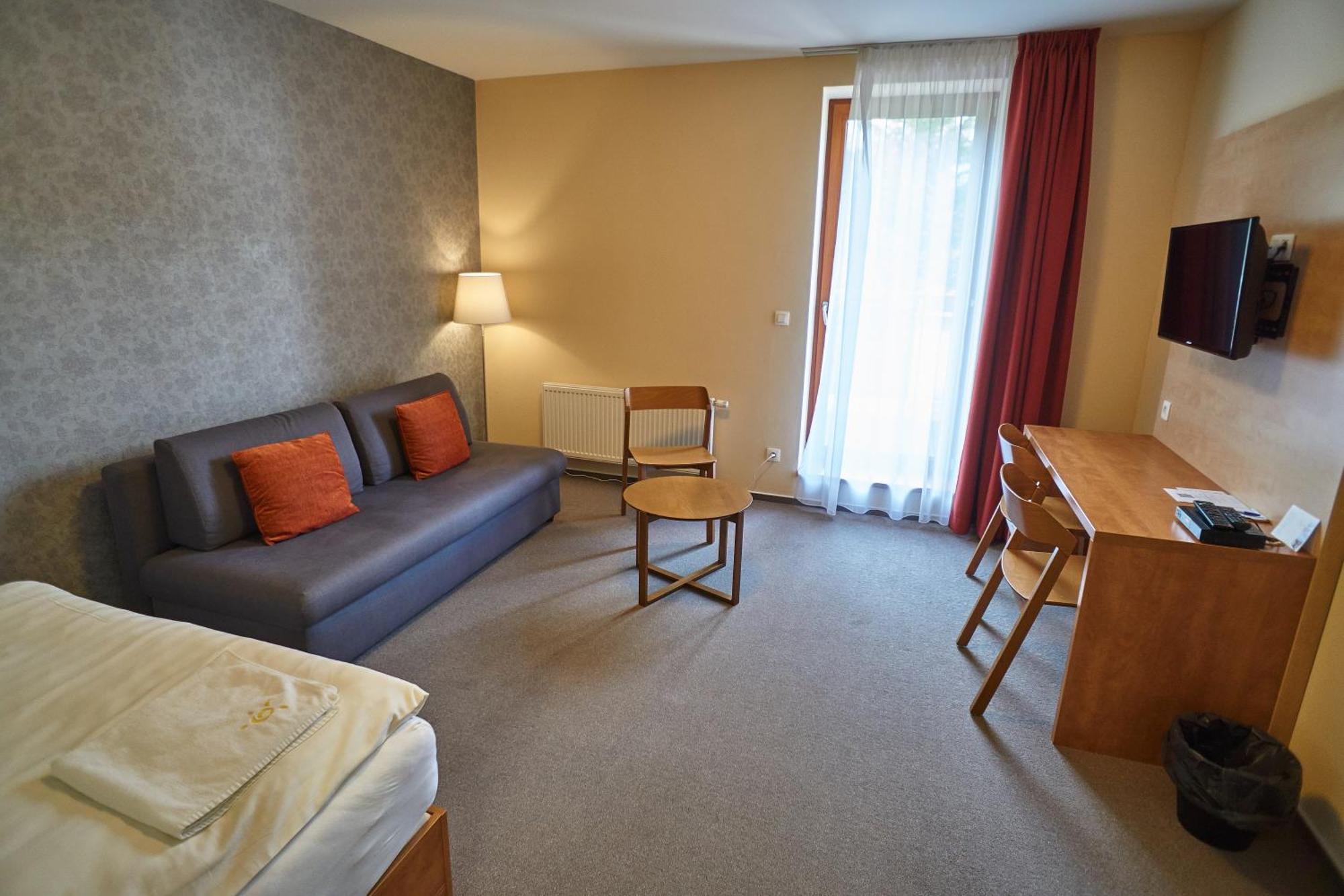 Hotel Toc Lipova Lazne Exterior photo