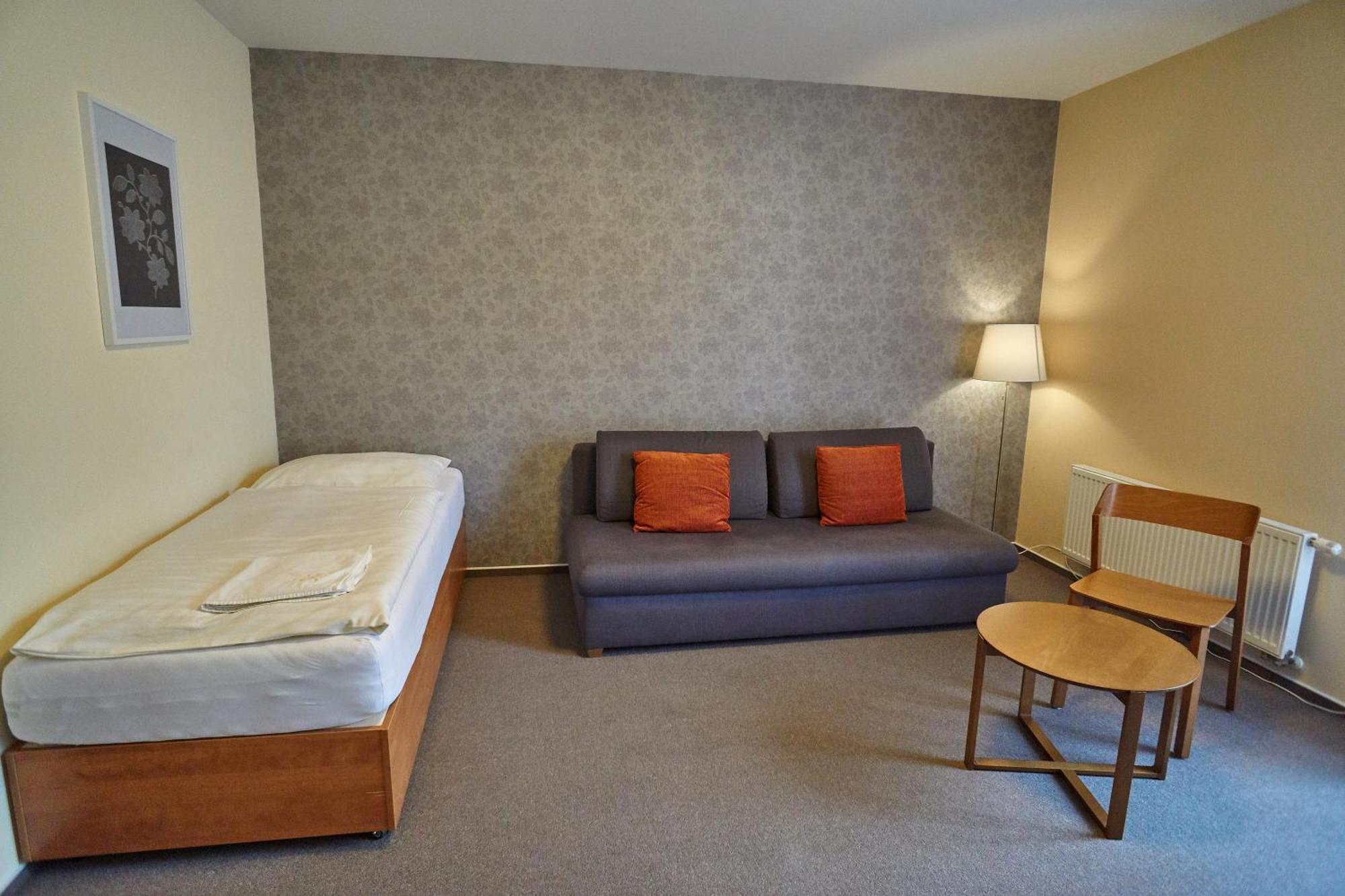 Hotel Toc Lipova Lazne Exterior photo
