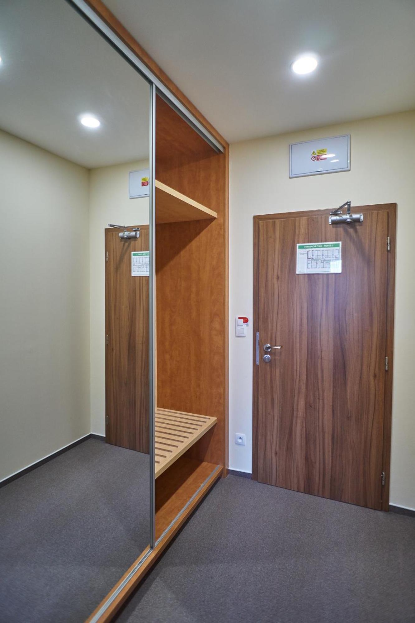Hotel Toc Lipova Lazne Exterior photo