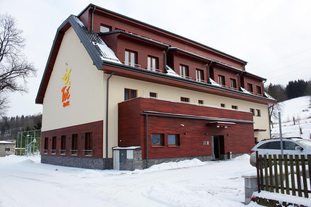 Hotel Toc Lipova Lazne Exterior photo